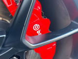 【ブレンボ製キャリパー】ハイパワー車両には強力なブレーキが必須!世界のスーパーカーにも採用されるイタリアの高級メーカー「ブレンボ」を装着!色鮮やかなキャリパーがスポーティな印象を引き立てます♪