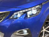 ●LEDヘッドライト:夜間走行時も良好な視界を確保し安心して運転できる高輝度LEDヘッドライトを装備!点灯速度が早く、消費電力も抑えられています。