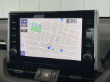 ナビ付ディスプレイオーディオでお出かけも安心!スマホと連動で音楽も充実♪