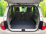 普段のお買い物や通勤、送迎等に十分な荷室スペースを確保しております。セカンドシートを倒すと、大きな荷物の積載も可能です♪