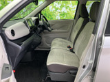 ドライバー視点の快適性を追求した設計。視界も良好で、運転操作もスムーズに行えます。