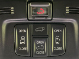 【パワーバックドア】スマートキーや運転席のボタンを押すだけでリアゲートが自動で開閉します!荷物を持っている時や、高い位置にあるバックドアを閉める際に便利な機能です♪