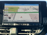 スムーズなナビ操作で、安心して目的地へ向かうことができます。高画質で鮮明な表示が、運転中の視認性を高めます。
