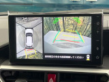 【パノラミックビューモニター】専用のカメラにより、上から見下ろしたような視点で360度クルマの周囲を確認することができます☆死角部分も確認しやすく、狭い場所での切り返しや駐車もスムーズに行えます。