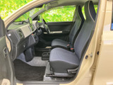 使い勝手の良い左側のドア。運転席からの乗り降りがスムーズに行えます。