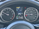 必要な情報をひと目で確認できる、見やすいメーターデザイン。運転中の視認性を高め、安全運転をサポートします。