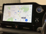純正ナビを装備。タッチパネル式で使いやすく、お出かけもラクラクです。