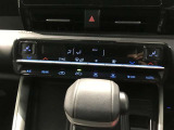 オートエアコンです。温度設定ができます。冷え性の方が乗っても安心ですね♪