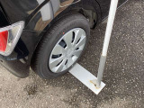 ☆お車についた傷やヘコミ、事故の修理もハヤシにお任せください。自社鈑金工場で修理ができますの安心です☆