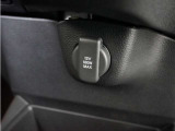 ◆12V電源ソケット◆スマートフォンの充電等にも便利な電源ソケット!使いやすい場所に装備されています。