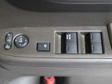 運転席のスイッチ類です。