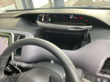 運転席前にUSBポートあります。