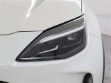 LEDランプ車 白く照らされるのが特徴です。明るいだけでなく、周囲からの認知されやすく歩行者や死角にいる方へアピール効果、安全性が飛躍的に向上します!