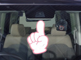 総合先進安全装備のホンダセンシング搭載 衝突や車線はみだしそうな時センサーが警告。 ヒューマンエラーを高度先進技術が補完してくれます。更にサイドエアバック、サイドカーテンエアバック付で、より安心です。