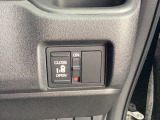 電動スライドドアなのでワンタッチで開閉可能です♪