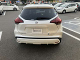 後方からだと、普通車と見間違えるほどの安定感のあるスタイル