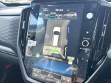 【マルチテレインモニター】車のフロントやサイドのカメラ画像を同時にモニター表示することで、悪路や狭い道を走行時でも周囲の状況確認ができ安心!本格SUVにうれしい装備です♪