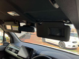運転席&助手席バニティミラー付きサンバイザー