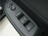 ◆パワーウィンドウスイッチ◆運転席から全席の窓の開閉操作を行うことが出来いつでも換気ができます!