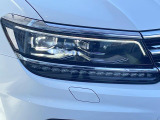 ●LEDヘッドライト:夜間走行時も良好な視界を確保し安心して運転できる高輝度LEDヘッドライトを装備!点灯速度が早く、消費電力も抑えられています。