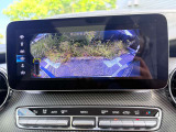 バックカメラが使用可能でございます。駐車が苦手な方も後方の映像を確認しながら後退する事が出来ますので安心できます。また、画像も鮮明でございますので物体の確認も容易に確認する事が出来ます。