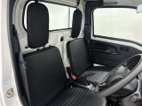使いやすく運転しやすいレイアウトの運転席周り。