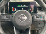 ■ステアリングスイッチ■ハンドル手元でオーディオの操作が簡単に出来ます。運転中でもナビまで手を伸ばさずに操作が出来て安心です。