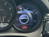 ポルシェセンター 中大阪認定中古車センター/正規ディーラーだからこそ出来る安心、安全、信頼の高品質の車両で御座います。