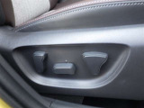 運転席パワシート採用してます。高級感あります。
