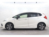 このお車はホンダ純正光脱臭・抗菌加工を納車前に致します。光触媒消臭は光触媒と銀イオンにより消臭とウイルス除菌や抗菌効果のダブル効果で車内を快適に保ちます。