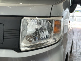 LEDヘッドライトは、点灯の瞬間から最大光量を発揮し、突然暗くなるトンネルなどでの安定感を高めます。