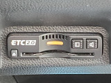 ETC2.0車載器が装備されております。路車協調システムによる運転支援サービスを受けることができる車載器です。カードを挿入して直ぐに使えるようセットアップ(有料)してお渡しします。