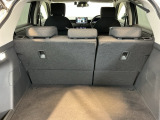 開口部が広くて低いから、重い荷物もスムーズに。毎日の暮らしに寄り添う使い心地を形にしました。荷物を載せるたび、その便利さを実感していただけるはずです。