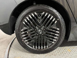 タイヤサイズは215/50R17です☆