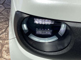 LEDヘッドライトで夜間も明るく安全です