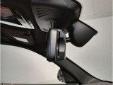☆BMWのルームミラーには自動防眩機能が備わっております。後続車のヘッドライトの明るさで幻惑されるのを防止☆