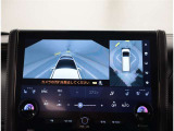 スマートキー付きです。スマートキーとは鍵を車に差し込まなくても、ドアノブを触ったりするだけで、ドアロックを解錠できます。これが凄く便利なんですよ。