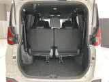 お友達と一緒に行くお買い物でも、荷室があるので、帰りもゆったり帰れそうですね。お子様と一緒のお出掛けでも役立ちそうです。
