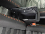 当社では全車、納車前にサービス工場で12ヶ月点検相当の整備を実施しております。そこで確認された不具合箇所は修理しておりますのでご安心下さい。