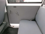 運転席側リヤドア内張。