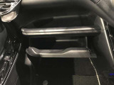 グローブボックス。