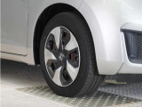 認定中古車では、厳しいHonda認定基準をクリアした厳選されたHonda認定中古車のみ、取り扱っております。「ご購入前の安心」「納車後の信頼」を車両と一緒に提供しております。