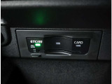 グローブボックス内にETCカードの挿入口があります。