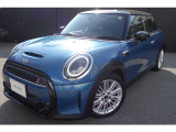 まずはご連絡をください!お車詳細や展示状況はMINI NEXT城東鶴見06-6933-3298まで。
