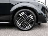 右フロント205/60R17タイヤ&純正アルミホイール!