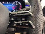 メモリー付きパワーシートが装備されている車両はシートの位置・ドアミラーの角度・ハンドルの位置を3名まで記憶出来ます。