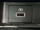 USB電源を装備してます。スマホやタブレットの充電に便利です♪