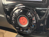 【エアコン】使いやすいエアコンスイッチ♪オートエアコンでいつも車内は最適な温度に保たれます!