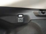 アクセサリーコンセント(AC100V・1500W)
