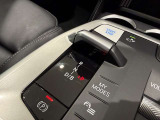 弊社デモンストレーションカー ハーマンカードンスピーカー ブラックレザー シートヒーター トップビューカメラ レーンキープアシスト 正規認定中古車 全国正規ディーラー保証付/2年・走行距離無制限